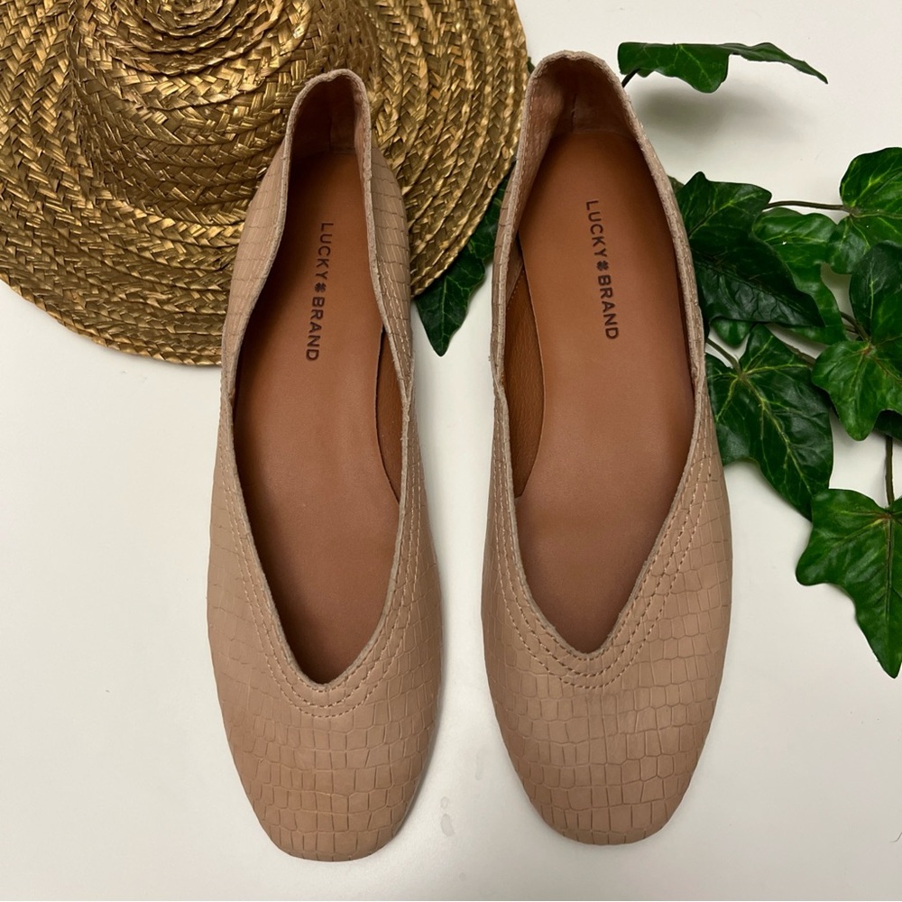 Lucky Brand Beige Textured Flats